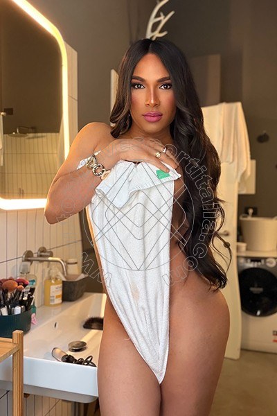 Foto 4 di Giovanna Close travescort Bologna