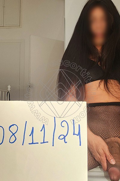 Foto hot 6 di Giulia Cavali Attiva travescort Torino