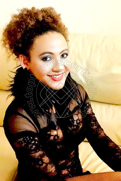 Foto 20 di Evelyn Zaffiro travescort Prato