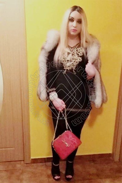 Foto 35 di Amira Ahsen travescort Bucarest