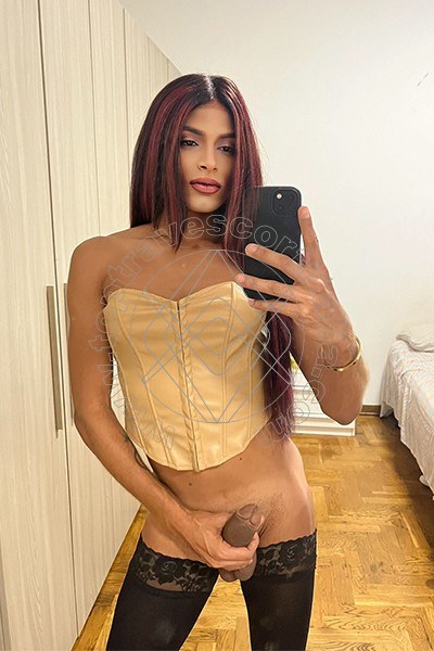Foto hot di Lunnah Reis travescort Roma