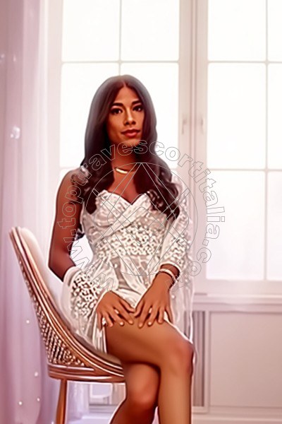 Foto 1 di Gaby travescort Roma