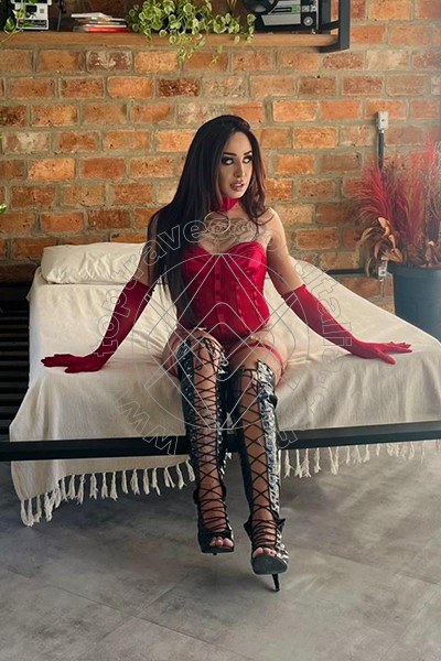 Foto 18 di Lara mendez travescort Nicosia