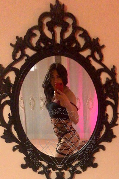 Foto selfie 2 di Alina Xxxl travescort Feltre