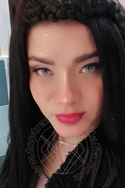 Foto selfie di Camila Spagnola travescort Matera