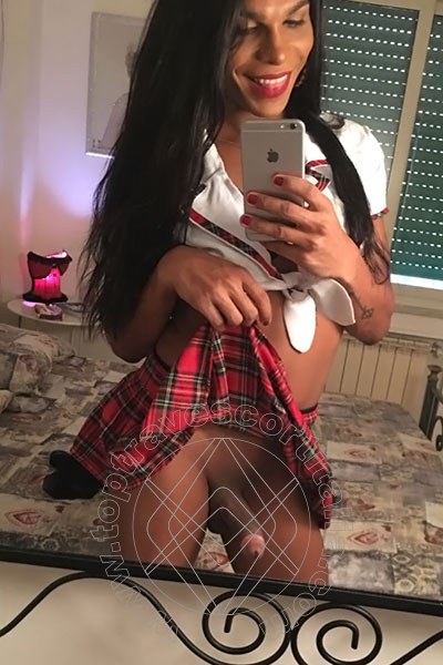 Foto selfie hot 8 di Thais Melo travescort Roma