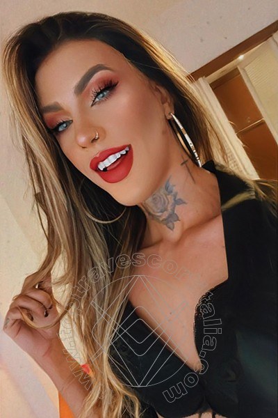 Foto selfie 63 di Dafinny Doll travescort Roma