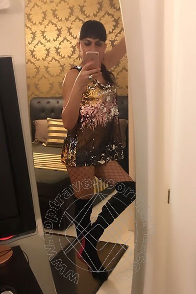 Foto selfie 127 di Samantha Dumont travescort Riccione