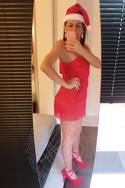 Foto selfie 122 di Samantha Dumont travescort Riccione