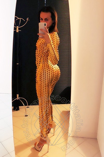 Foto selfie 88 di Samantha Dumont travescort Riccione