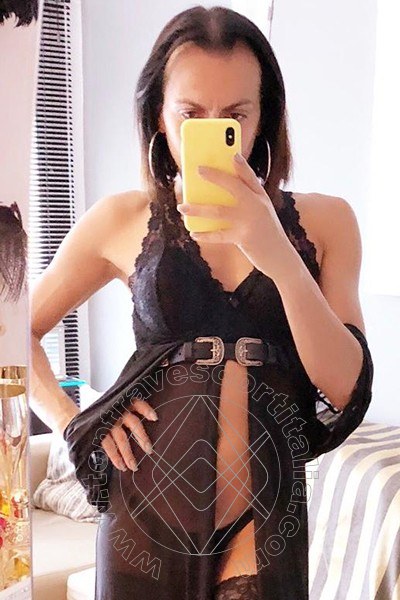Foto selfie 56 di Samantha Dumont travescort Riccione