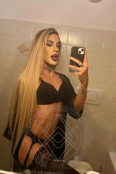 Foto selfie 59 di Dafinny Doll travescort Roma