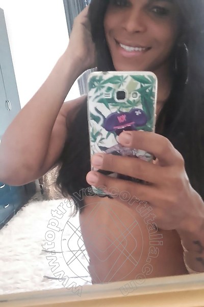 Foto selfie 184 di Thais Melo travescort Roma