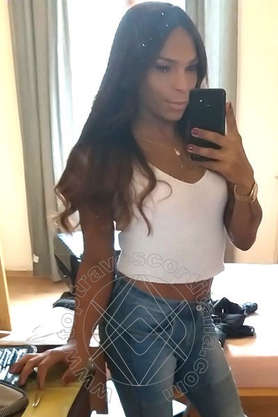 Foto selfie 42 di Thais Melo travescort Roma
