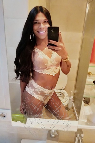 Foto selfie 37 di Thais Melo travescort Roma