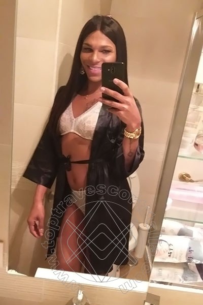 Foto selfie 58 di Thais Melo travescort Roma