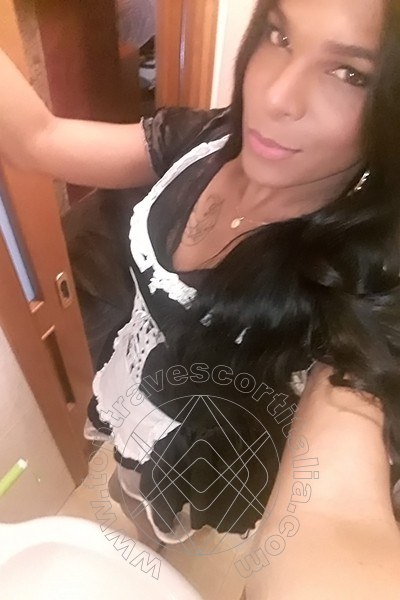 Foto selfie 66 di Thais Melo travescort Roma