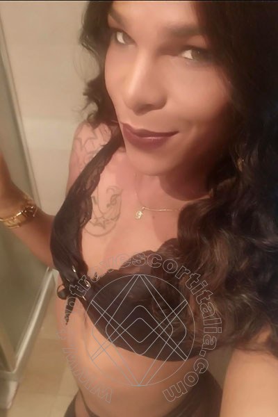 Foto selfie 56 di Thais Melo travescort Roma