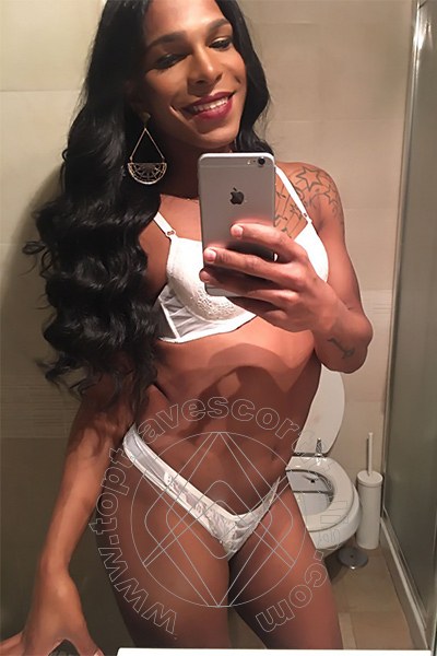Foto selfie 141 di Thais Melo travescort Roma
