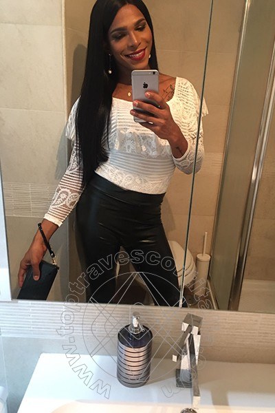 Foto selfie 130 di Thais Melo travescort Roma
