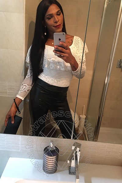 Foto selfie 127 di Thais Melo travescort Roma