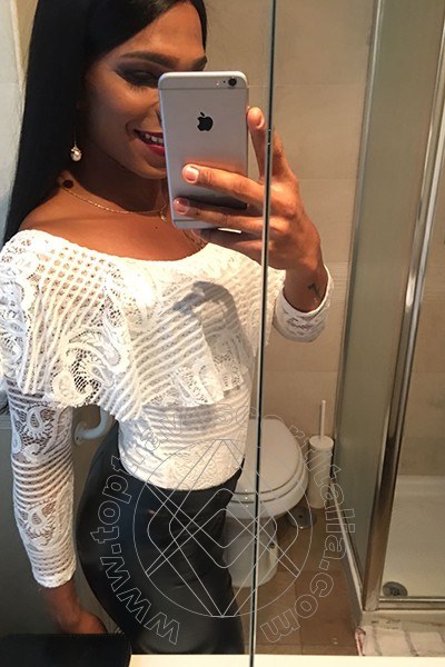 Foto selfie 126 di Thais Melo travescort Roma