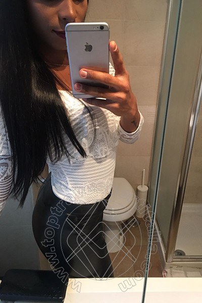 Foto selfie 123 di Thais Melo travescort Roma