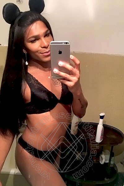 Foto selfie 115 di Thais Melo travescort Roma
