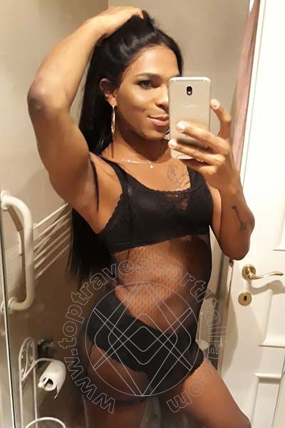 Foto selfie 77 di Thais Melo travescort Roma