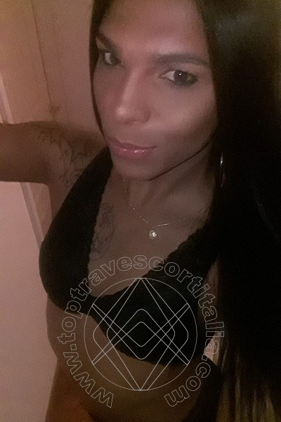 Foto selfie 99 di Thais Melo travescort Roma