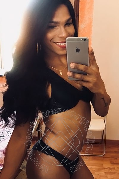 Foto selfie 109 di Thais Melo travescort Roma