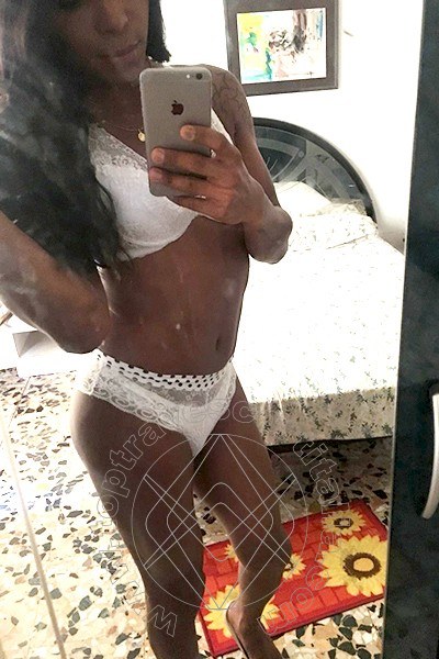 Foto selfie 114 di Thais Melo travescort Roma