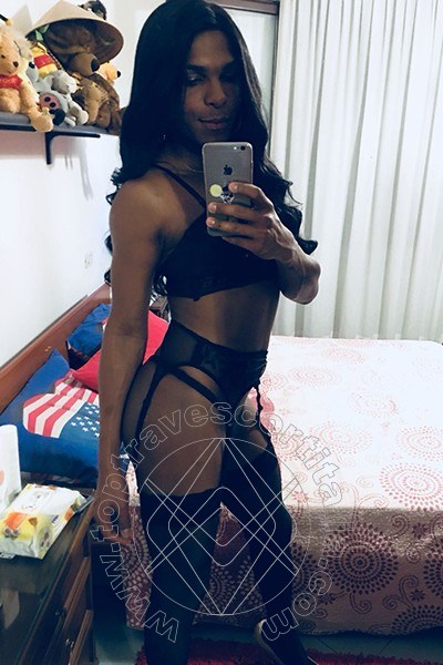 Foto selfie 122 di Thais Melo travescort Roma