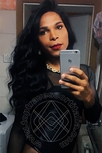 Foto selfie 140 di Thais Melo travescort Roma