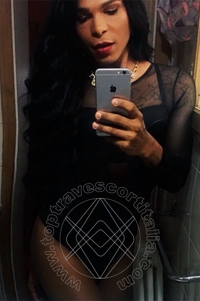 Foto selfie 139 di Thais Melo travescort Roma