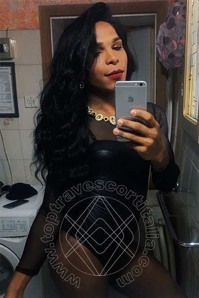 Foto selfie 137 di Thais Melo travescort Roma