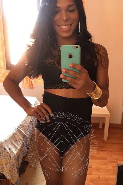 Foto selfie 164 di Thais Melo travescort Roma