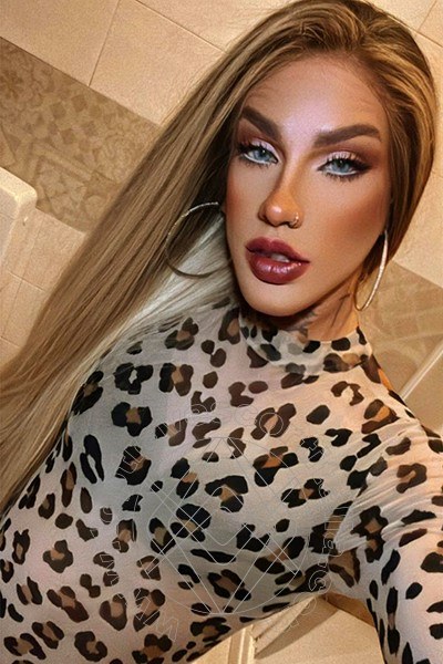 Foto selfie 53 di Dafinny Doll travescort Roma