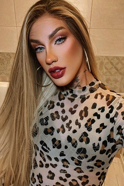 Foto selfie 52 di Dafinny Doll travescort Roma
