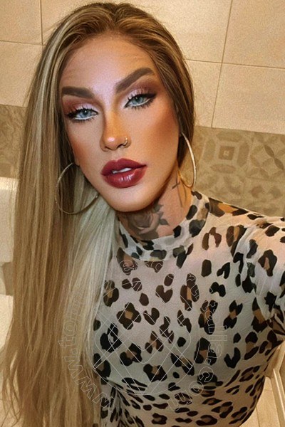 Foto selfie 51 di Dafinny Doll travescort Roma
