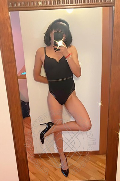 Foto selfie 36 di Samantha Dumont travescort Riccione