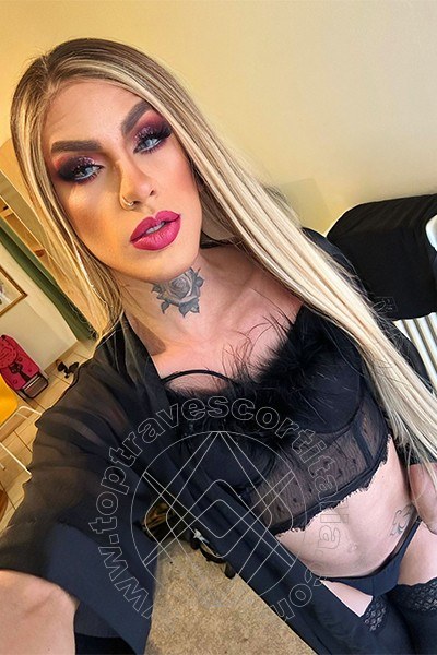 Foto selfie 30 di Dafinny Doll travescort Roma