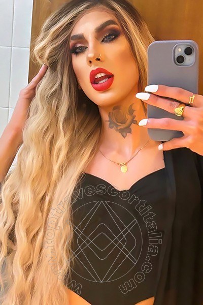 Foto selfie 19 di Dafinny Doll travescort Roma