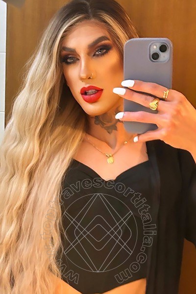 Foto selfie 21 di Dafinny Doll travescort Roma
