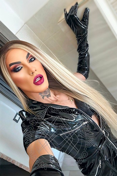 Foto selfie 17 di Dafinny Doll travescort Roma