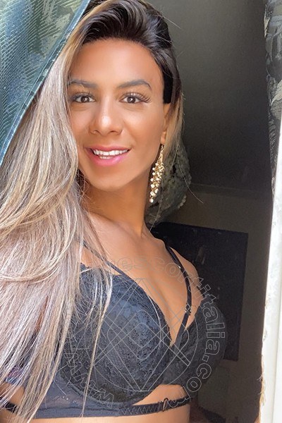 Foto selfie 49 di Louise Angel travescort Roma