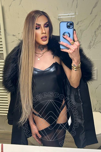 Foto selfie 9 di Dafinny Doll travescort Roma