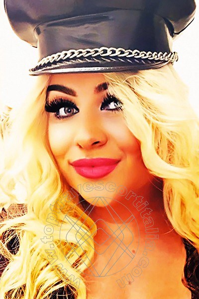 Foto selfie di Amira Ahsen travescort Bucarest