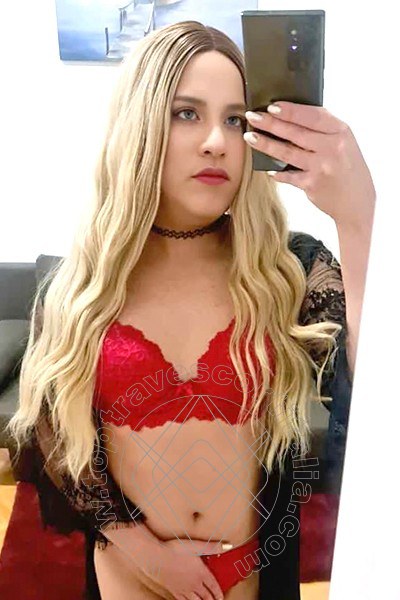Foto selfie 2 di Tania Xl travescort Barcellona