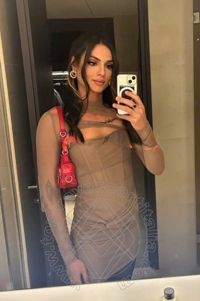 Foto selfie 3 di Leticia Blend travescort Milano